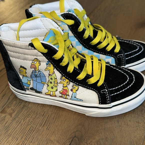 Simpson Vans - Picture 2 of 6